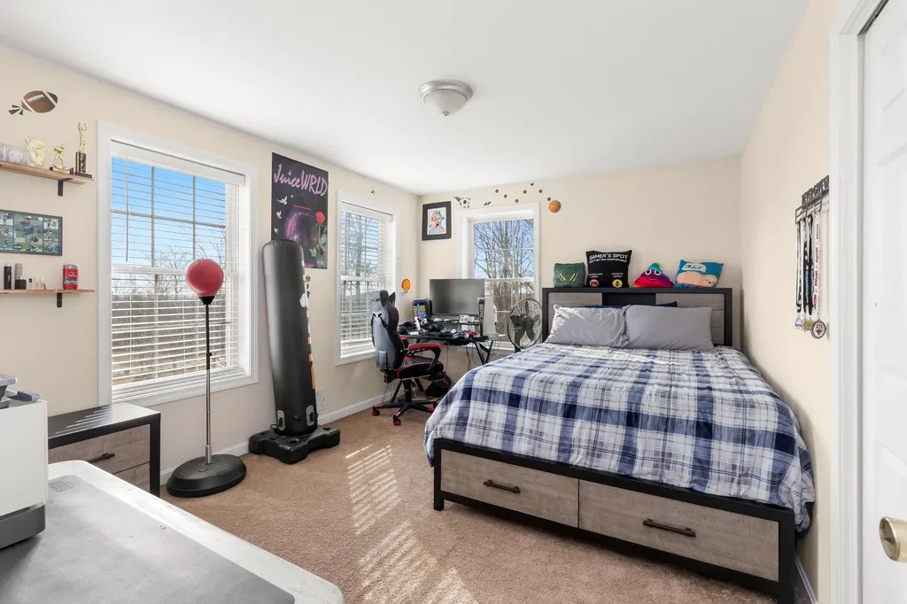 18 Rocky Hill Road Nottingham NH 03290