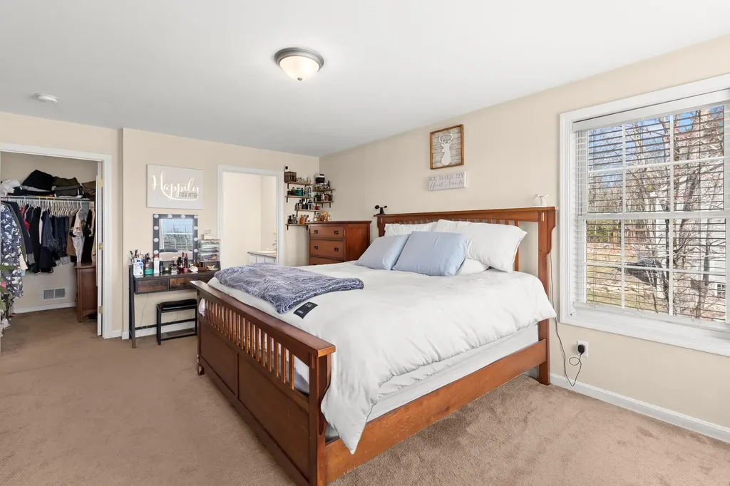 18 Rocky Hill Road Nottingham NH 03290