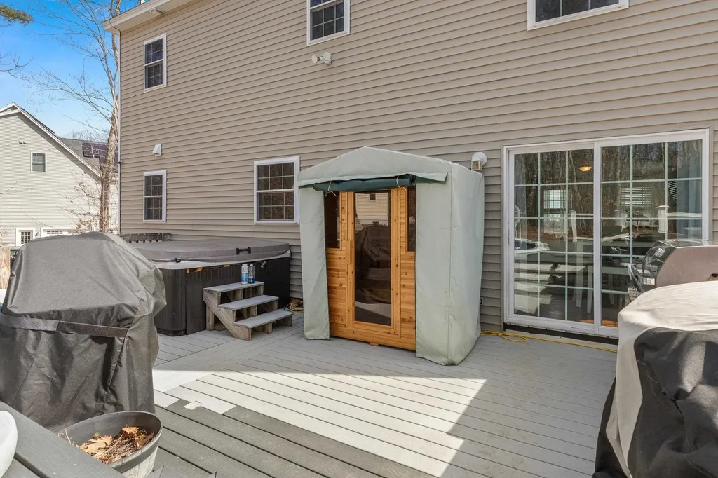 18 Rocky Hill Road Nottingham NH 03290