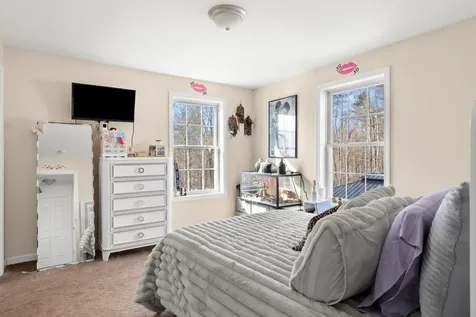 18 Rocky Hill Road Nottingham NH 03290