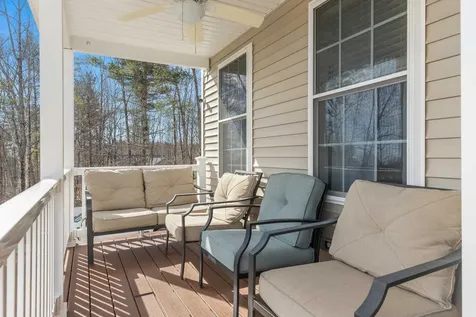 18 Rocky Hill Road Nottingham NH 03290