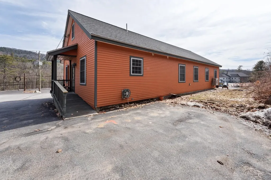 399 Nh Route 49 Campton NH 03223