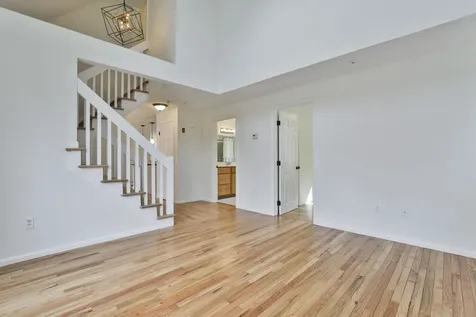 27 Norwood Road Salem NH 03079