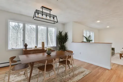 27 Norwood Road Salem NH 03079