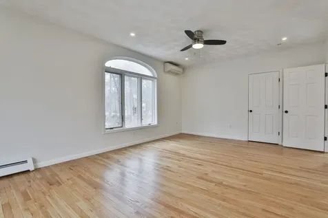 27 Norwood Road Salem NH 03079