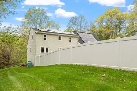 27 Norwood Road Salem NH 03079