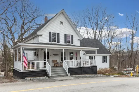 43 Love Lane Kittery ME 03904