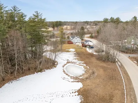 7 Redberry Road Exeter NH 03833