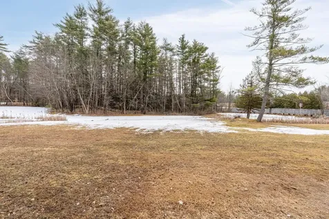 7 Redberry Road Exeter NH 03833