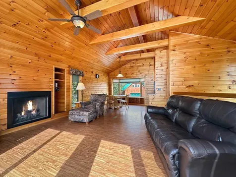 521 Beach Road Pittsburg NH 03592