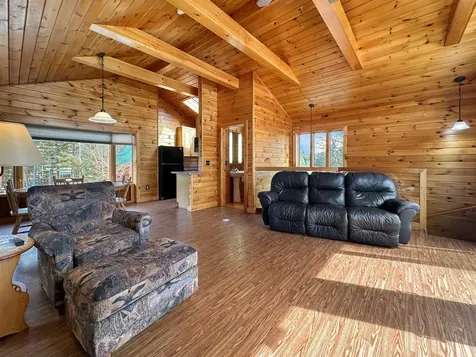 521 Beach Road Pittsburg NH 03592