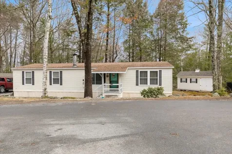 6 Axle Avenue Danville NH 03819