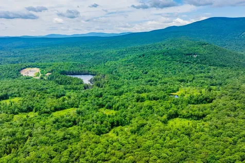 585 Pleasant Valley Road Jamaica VT 05343