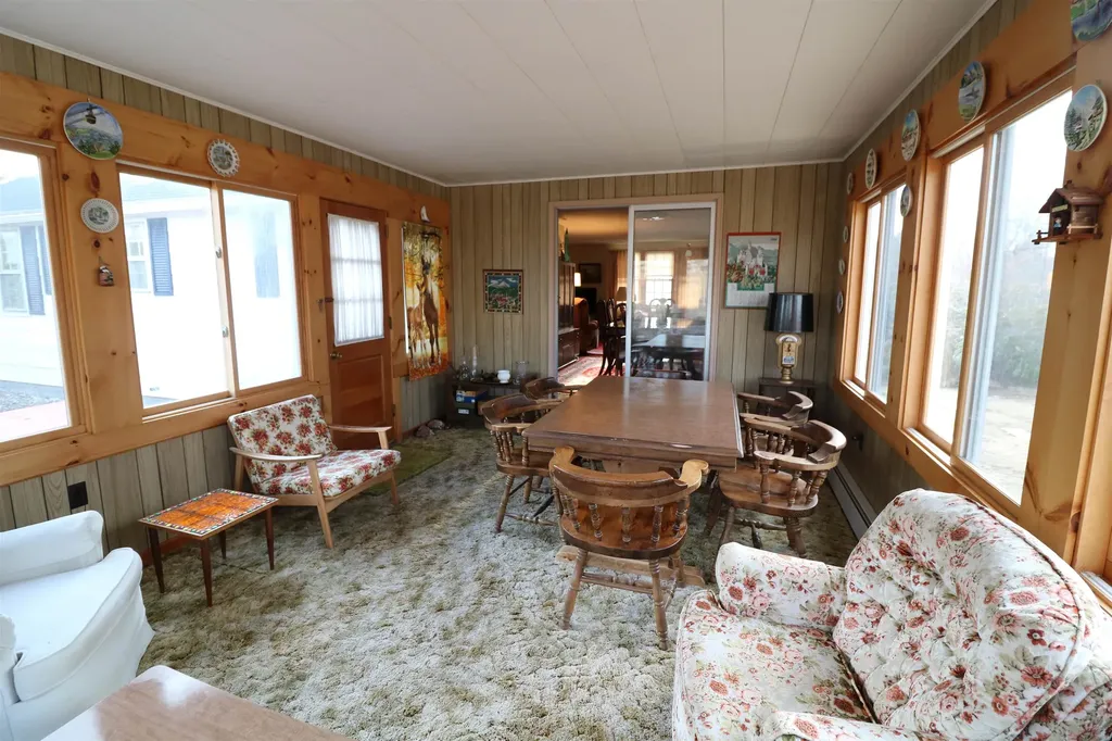 28 Nelson Circle Jaffrey NH 03452