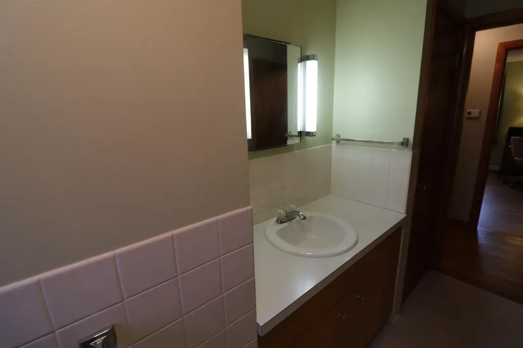 28 Nelson Circle Jaffrey NH 03452