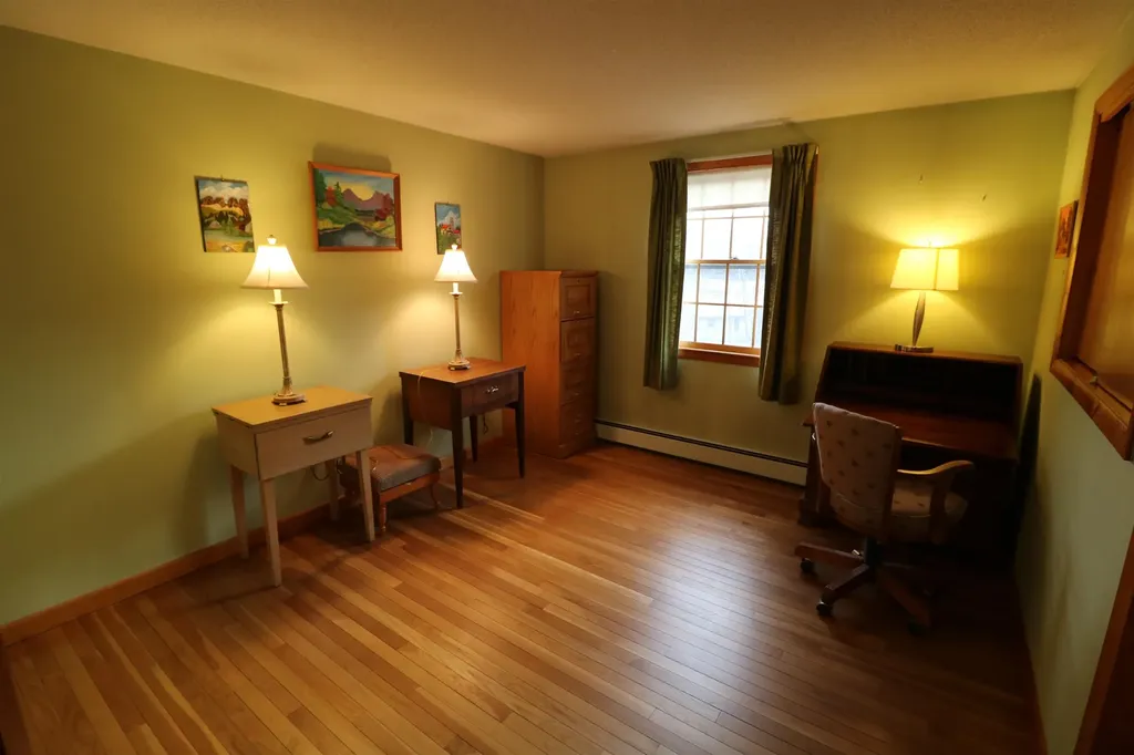 28 Nelson Circle Jaffrey NH 03452