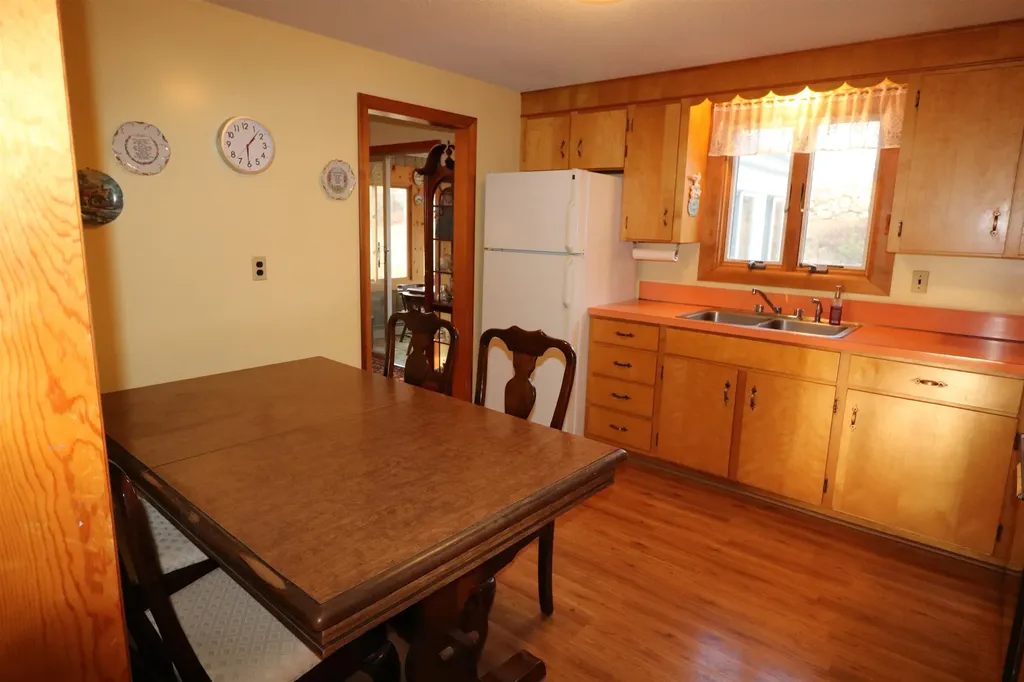 28 Nelson Circle Jaffrey NH 03452