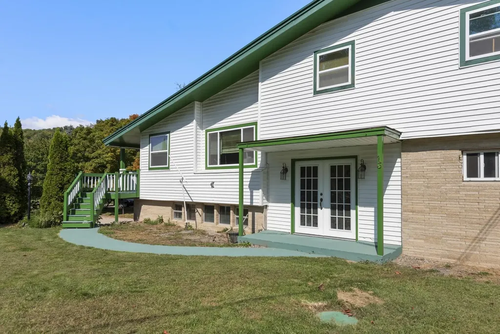 13 Winterbrook Road Campton NH 03223