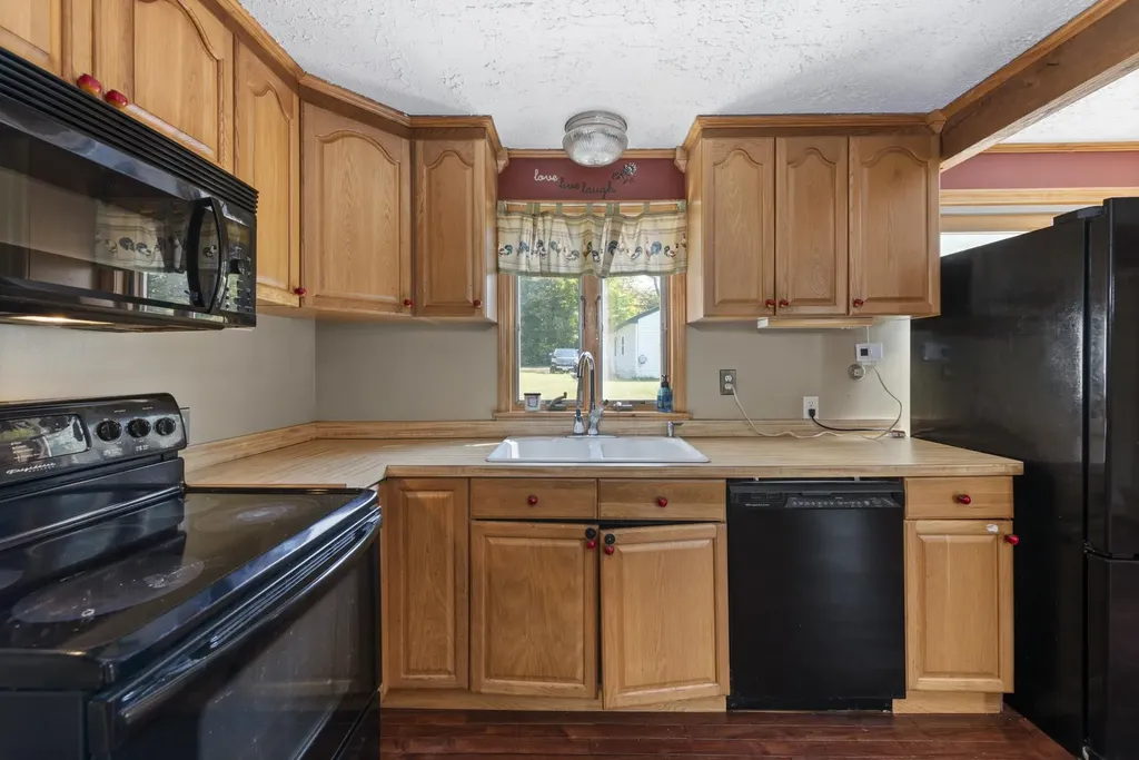13 Winterbrook Road Campton NH 03223