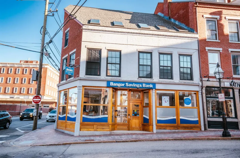 8 Bow Street Portsmouth NH 03801