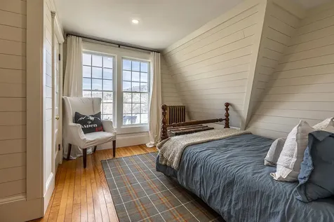 13 Slayton Terrace Woodstock VT 05091