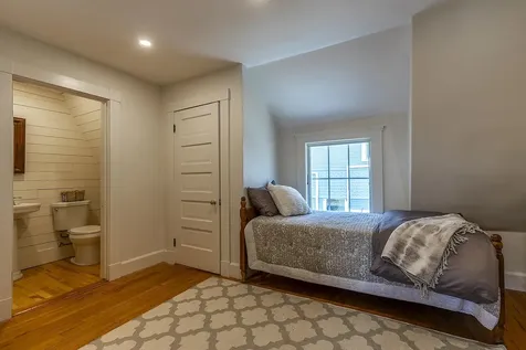 13 Slayton Terrace Woodstock VT 05091