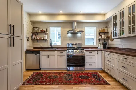 13 Slayton Terrace Woodstock VT 05091
