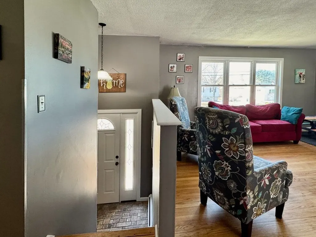 33 Pioneer Street Essex VT 05452