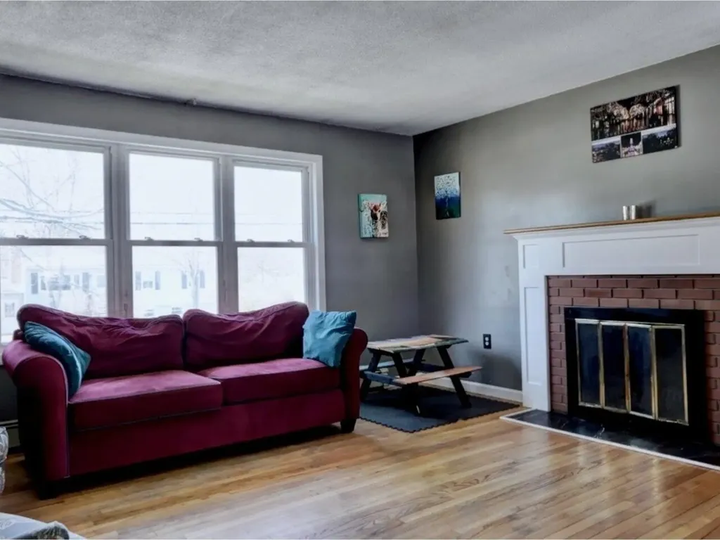 33 Pioneer Street Essex VT 05452