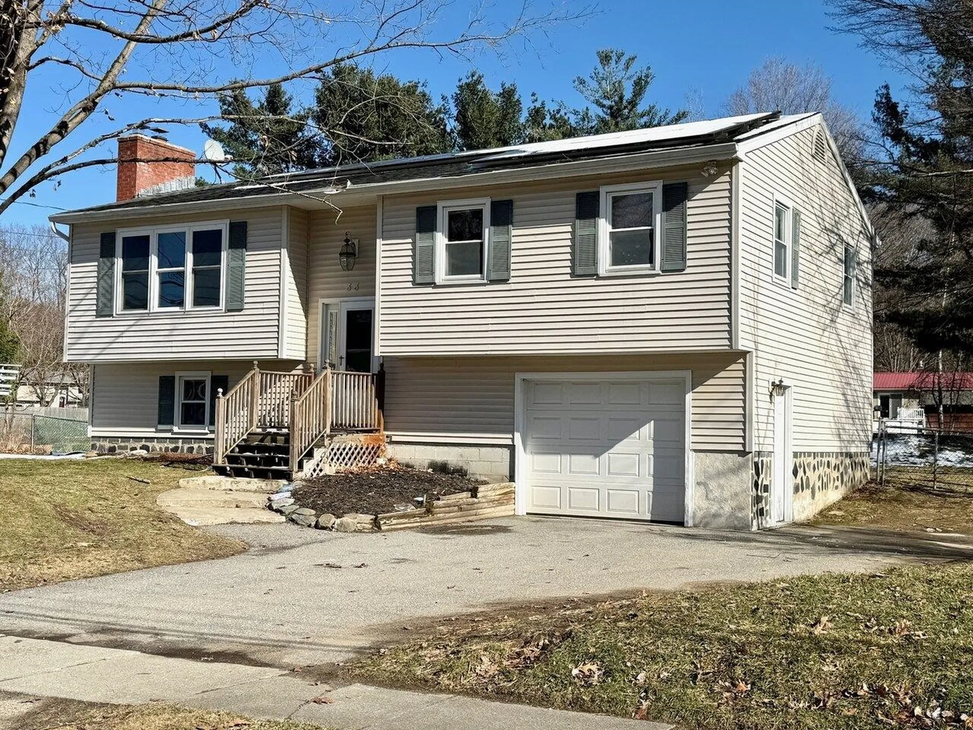 33 Pioneer Street Essex VT 05452