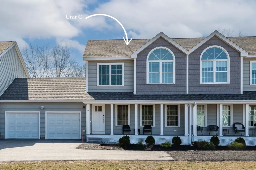 9 Hidden Meadow Lane Epping NH 03042