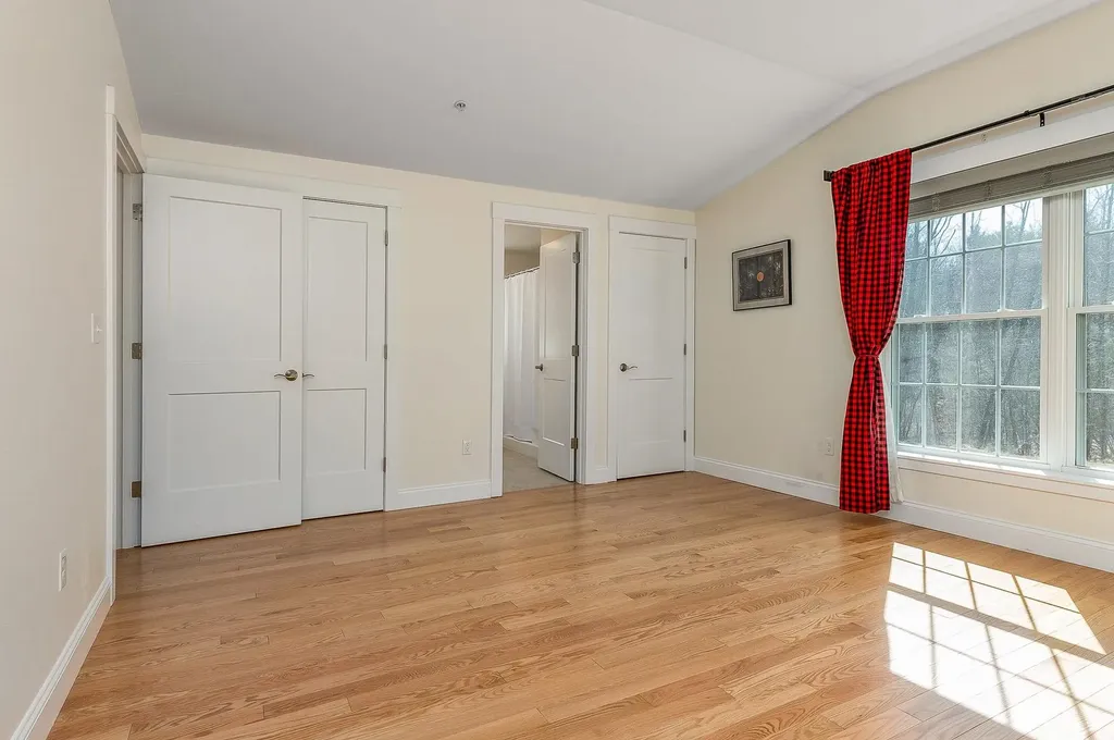 9 Hidden Meadow Lane Epping NH 03042