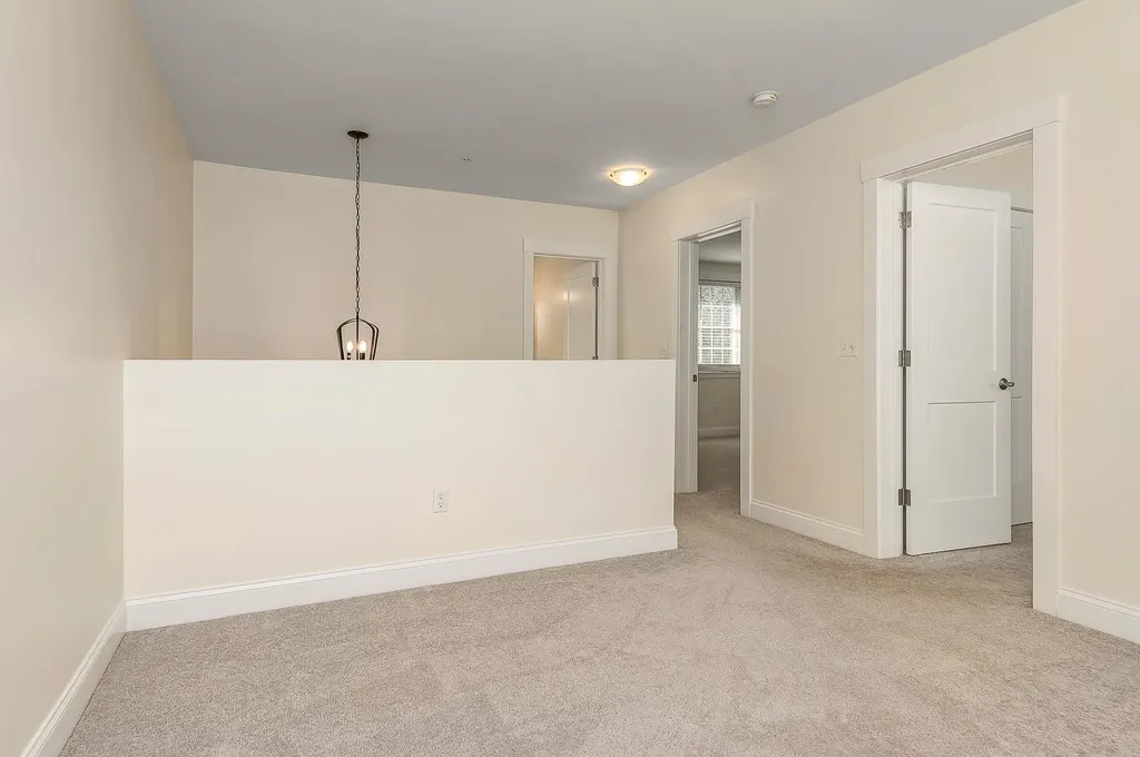 9 Hidden Meadow Lane Epping NH 03042