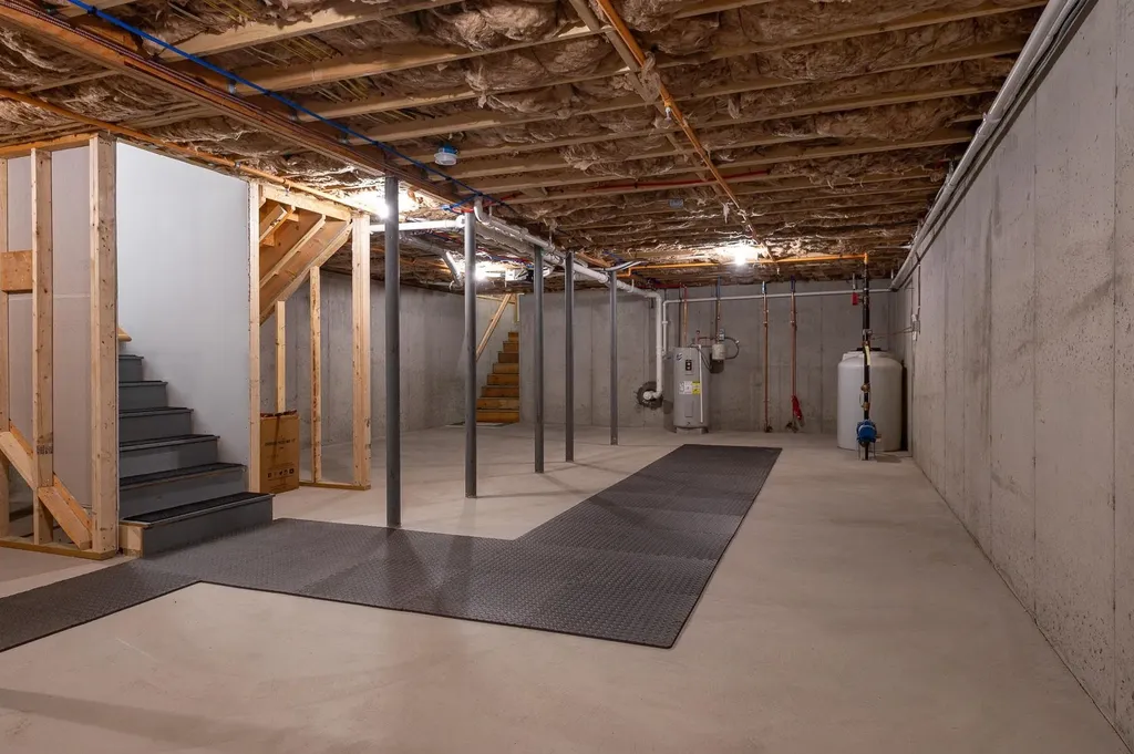 9 Hidden Meadow Lane Epping NH 03042