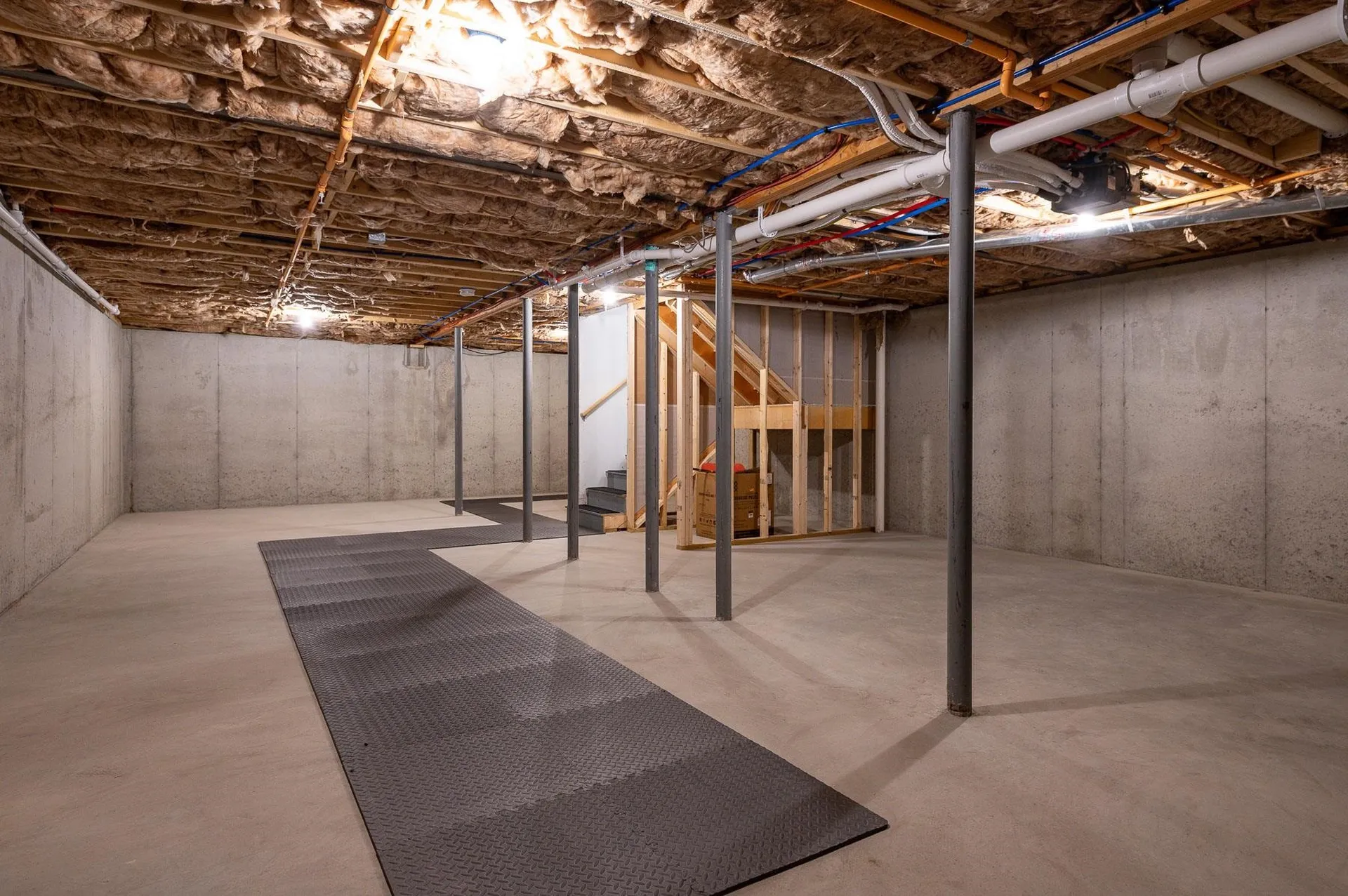 9 Hidden Meadow Lane Epping NH 03042