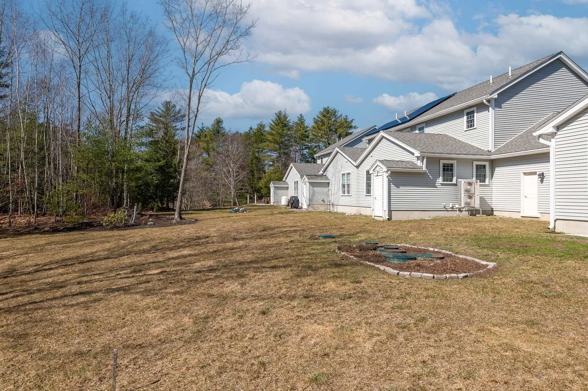 9 Hidden Meadow Lane Epping NH 03042