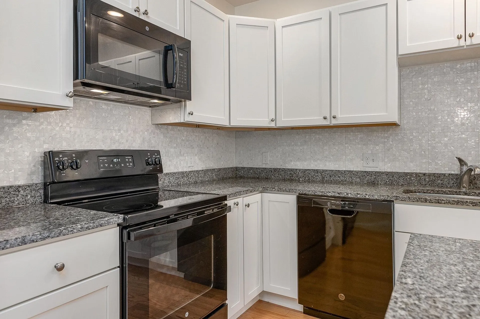 9 Hidden Meadow Lane Epping NH 03042