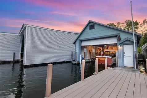 48 Channel Lane Laconia NH 03246