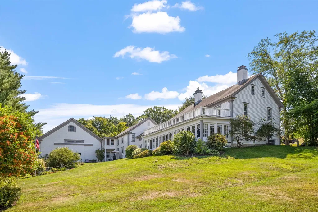14 Curtis Road Gilford NH 03249