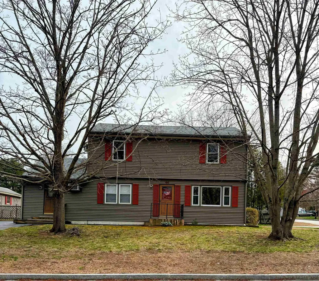 44 Sherwood Meadows Pembroke NH 03275