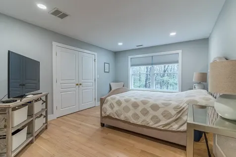 4 Moore Lane Exeter NH 03833