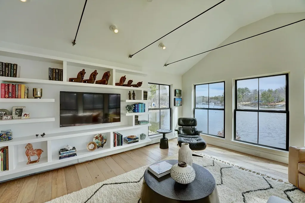 212 Walker Bungalow Road Portsmouth NH 03801