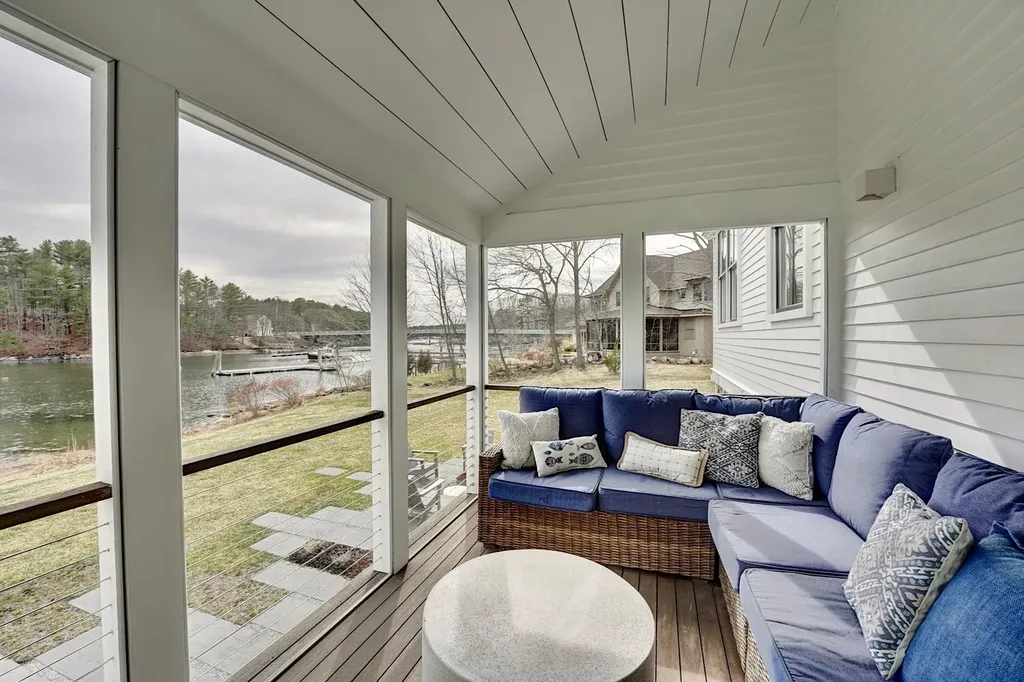 212 Walker Bungalow Road Portsmouth NH 03801