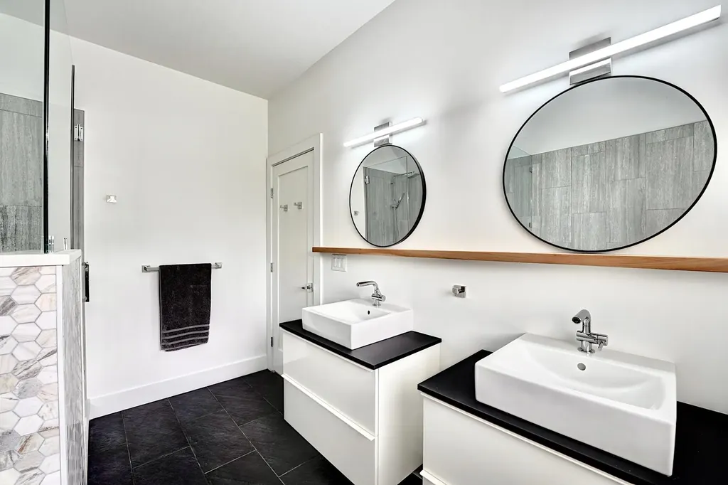 212 Walker Bungalow Road Portsmouth NH 03801