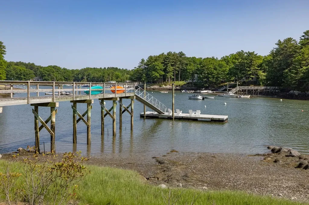 212 Walker Bungalow Road Portsmouth NH 03801