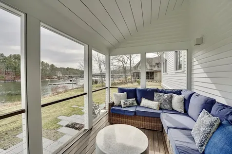 212 Walker Bungalow Road Portsmouth NH 03801