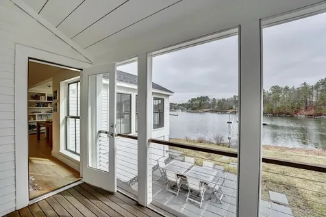 212 Walker Bungalow Road Portsmouth NH 03801