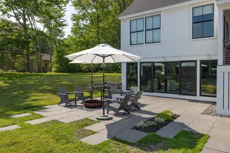 212 Walker Bungalow Road Portsmouth NH 03801