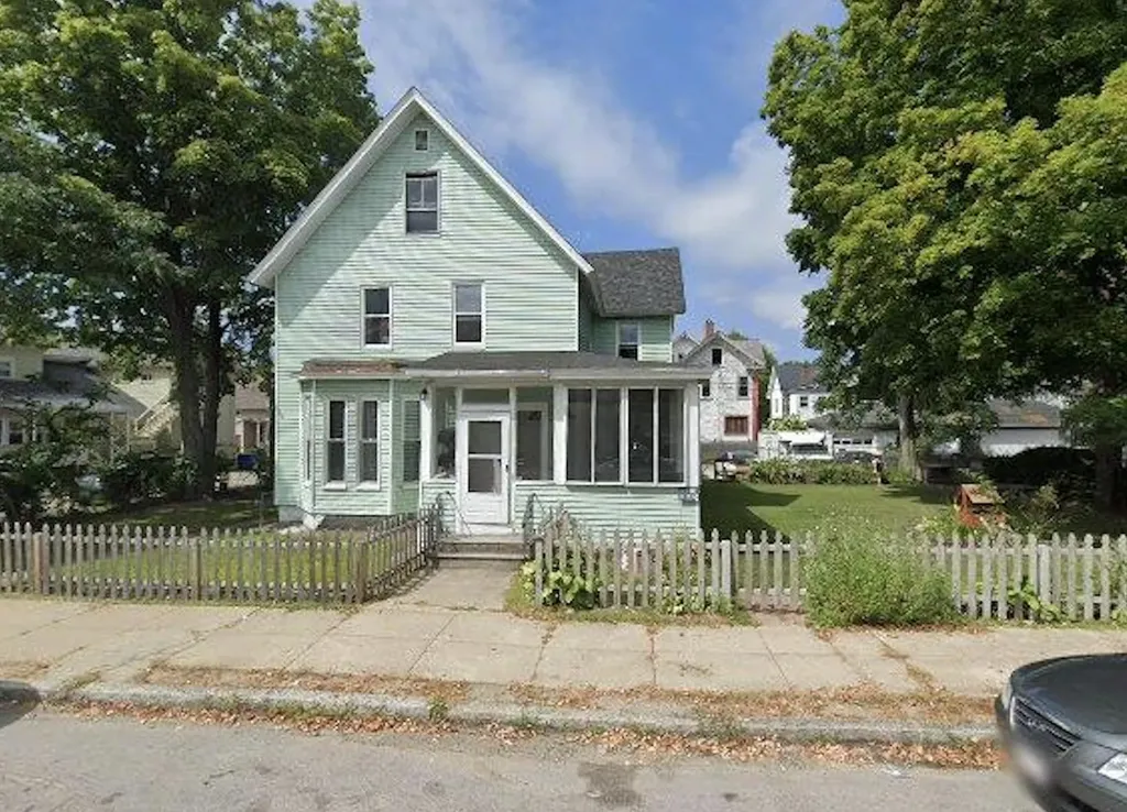 568 Beech Street Manchester NH 03104