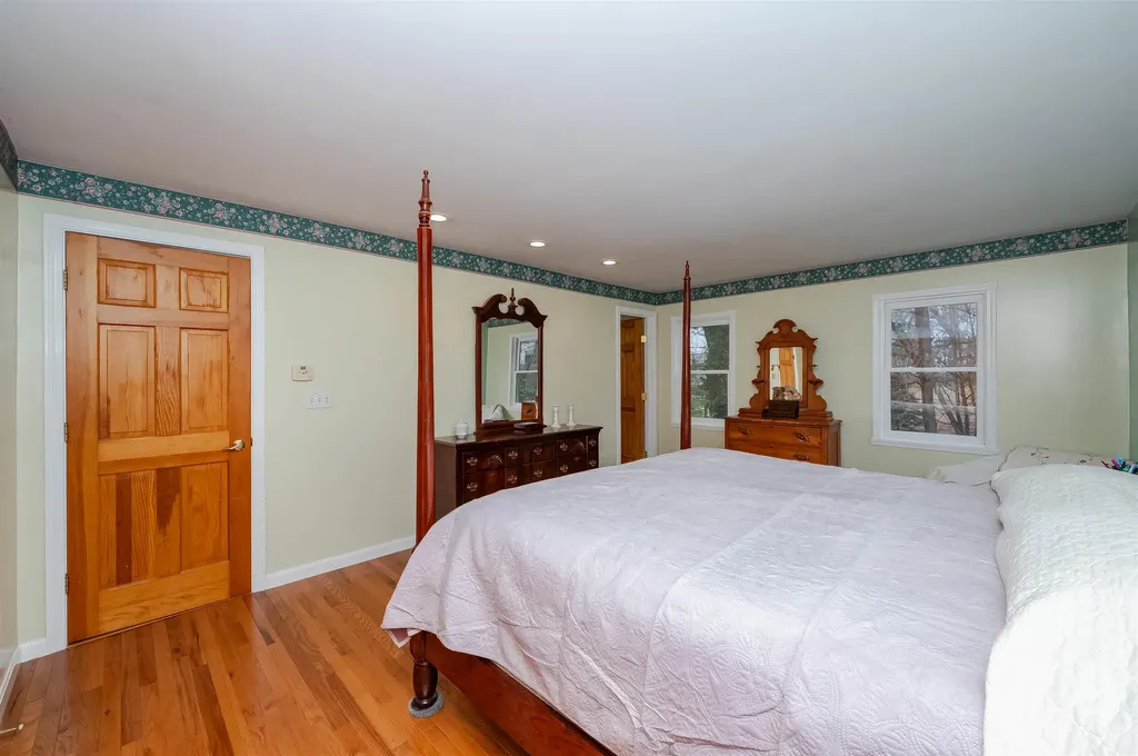 272 1/2 Dover Point Road Dover NH 03820